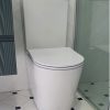 Viva ES AVVA monoblokk WC - perem nélküli - WC ülőkével komplett - mély öblítésű