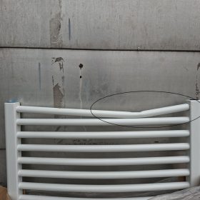   OUTLET - Birossi törölközőszárító radiátor - egyenes - fehér - 600 x 1320 mm